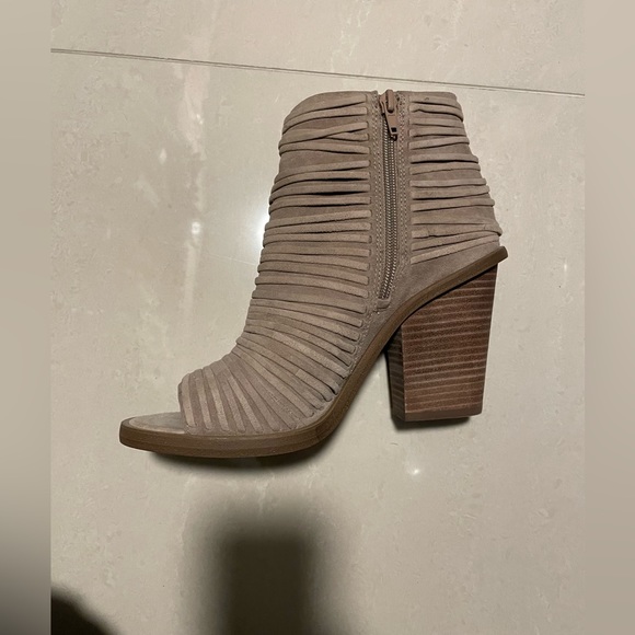 Vince Camuto taupe suede booties - Picture 2 of 4